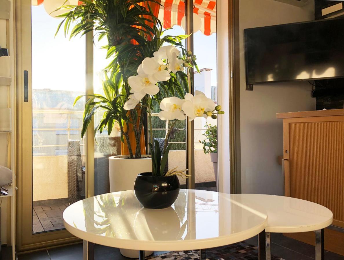 Un Nid A Saint Tropez Apartment Ngoại thất bức ảnh